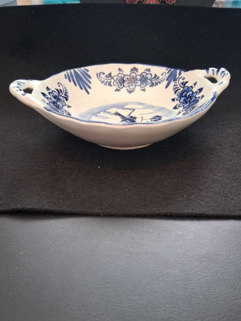 Vintage (1960s-1970s) Delft Hand Painted Handled Bonbon Dish With Windmill Scene - Picture 2 of 8